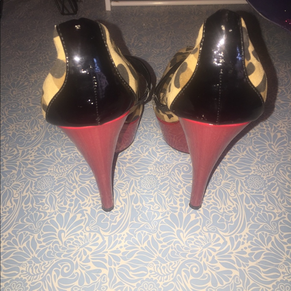 Leopard Print Color Block Platform Pumps - image 3